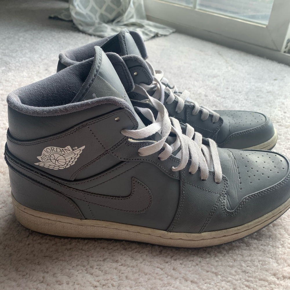 Jordan 1 - Mid  Cool Grey White